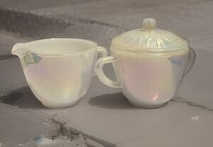 Vintage Federal Glass Iridescent Moon Glow Pearl Creamer And Sugar With Lid